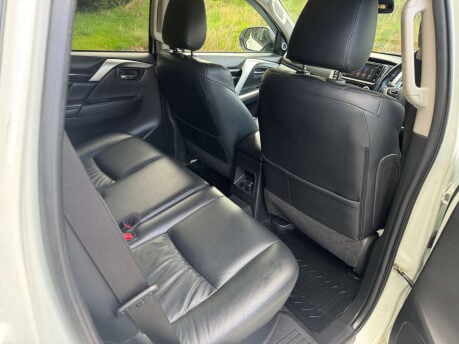 Mitsubishi Shogun Sport 2.4 Shogun Sport DI-D 4 Auto 4WD 5dr 16