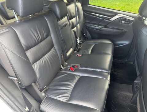 Mitsubishi Shogun Sport 2.4 Shogun Sport DI-D 4 Auto 4WD 5dr 15