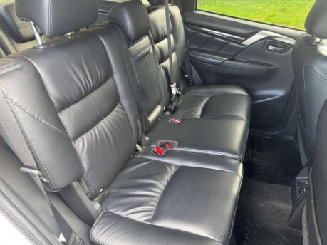 Mitsubishi Shogun Sport 2.4 Shogun Sport DI-D 4 Auto 4WD 5dr 15