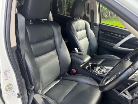 Mitsubishi Shogun Sport 2.4 Shogun Sport DI-D 4 Auto 4WD 5dr 28
