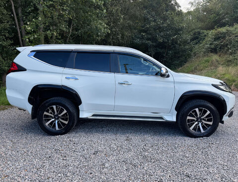 Mitsubishi Shogun Sport 2.4 Shogun Sport DI-D 4 Auto 4WD 5dr 2