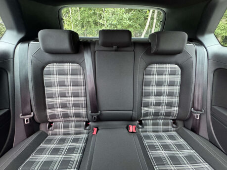 Volkswagen Golf 2.0 Golf GTD TDI 3dr 34