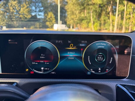 Mercedes-Benz A Class 1.3 A 180 AMG Line Premium 5dr 37