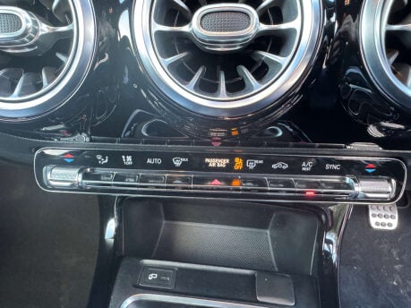 Mercedes-Benz A Class 1.3 A 180 AMG Line Premium 5dr 26