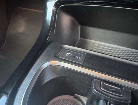 Mercedes-Benz A Class 1.3 A 180 AMG Line Premium 5dr 38