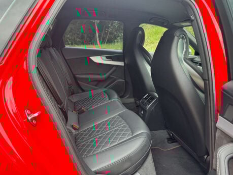 Audi A4 3.0 S4 TFSI Quattro Auto 4WD 5dr 19