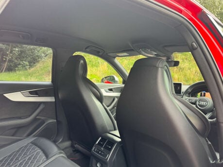 Audi A4 3.0 S4 TFSI Quattro Auto 4WD 5dr 18