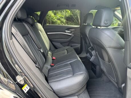 Audi E-Tron e-tron Black Edition 50 Quattro 4WD 5dr 33