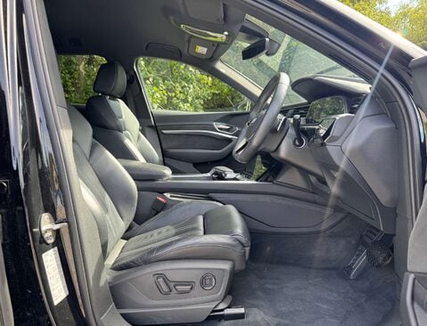 Audi E-Tron e-tron Black Edition 50 Quattro 4WD 5dr 14