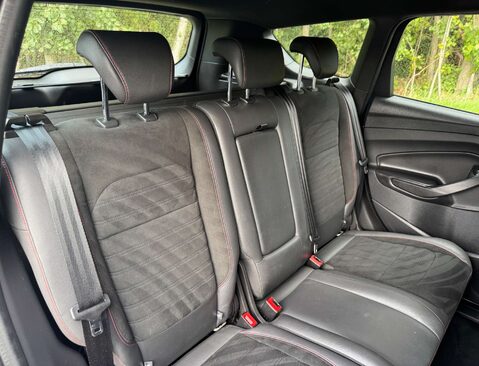 Ford Kuga 1.5 Kuga ST-Line TDCi 5dr 37