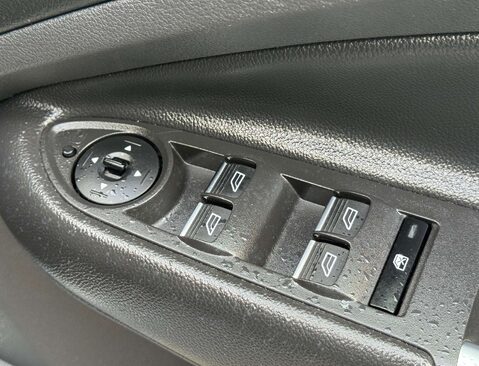 Ford Kuga 1.5 Kuga ST-Line TDCi 5dr 34