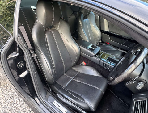 Aston Martin DB9 5.9 DB9 V12 Auto 2dr 27