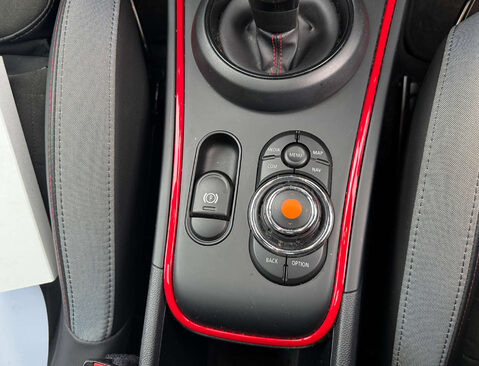 Mini Countryman 2.0 Countryman John Cooper Works Auto 4WD 5dr 17