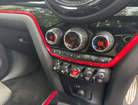 Mini Countryman 2.0 Countryman John Cooper Works Auto 4WD 5dr 14