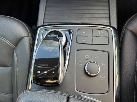 Mercedes-Benz GLE 2.1 GLE 250 AMG Night Edition D 4Matic Auto 4WD 5dr 25