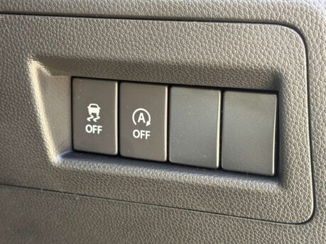 Suzuki Ignis 1.2 Ignis SZ3 DualJet MHEV 5dr 31