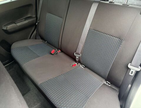 Suzuki Ignis 1.2 Ignis SZ3 DualJet MHEV 5dr 36