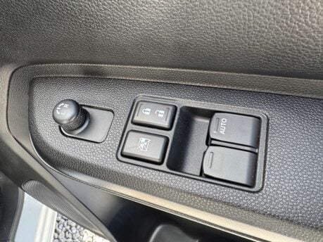 Suzuki Ignis 1.2 Ignis SZ3 DualJet MHEV 5dr 29