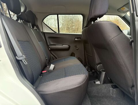 Suzuki Ignis 1.2 Ignis SZ3 DualJet MHEV 5dr 33