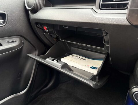 Suzuki Ignis 1.2 Ignis SZ3 DualJet MHEV 5dr 31