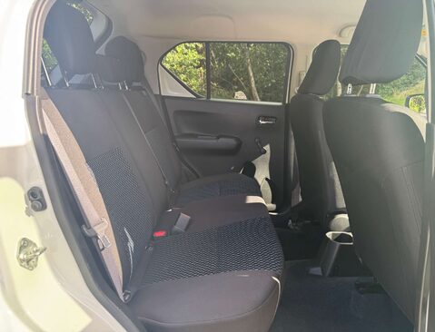 Suzuki Ignis 1.2 Ignis SZ3 DualJet MHEV 5dr 33