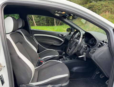 SEAT Ibiza 1.8 Ibiza Cupra Black TSi 3dr 17