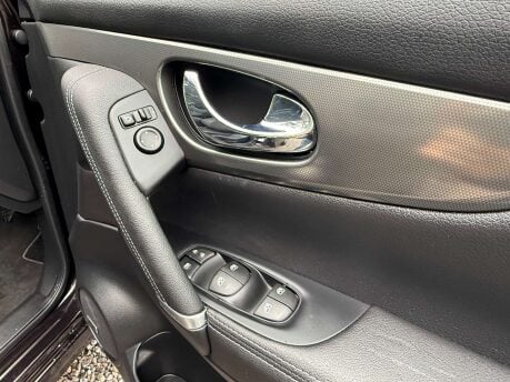 Nissan Qashqai 1.2 Qashqai Tekna DiG-T 5dr 30