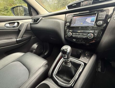 Nissan Qashqai 1.2 Qashqai Tekna DiG-T 5dr 27