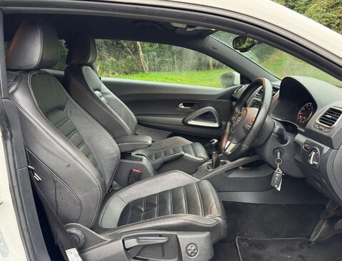 Volkswagen Scirocco 2.0 Scirocco GT 3dr 11