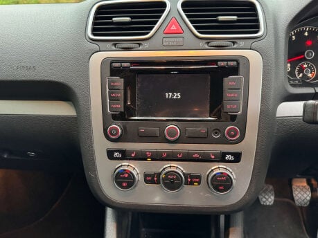 Volkswagen Scirocco 2.0 Scirocco GT 3dr 14