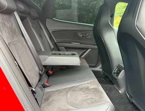 SEAT Leon 2.0 Leon Cupra Luxury 290 TSi Semi-Auto 5dr 22