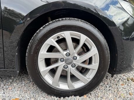 Audi A1 1.0 A1 Sportback 30 TFSI Sport Semi-Auto 5dr 9