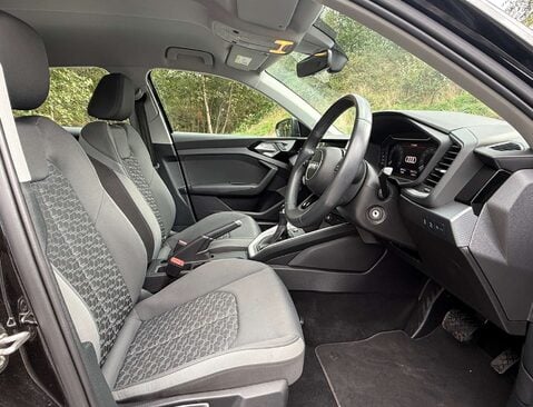 Audi A1 1.0 A1 Sportback 30 TFSI Sport Semi-Auto 5dr 20