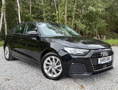Audi A1 1.0 A1 Sportback 30 TFSI Sport Semi-Auto 5dr 1