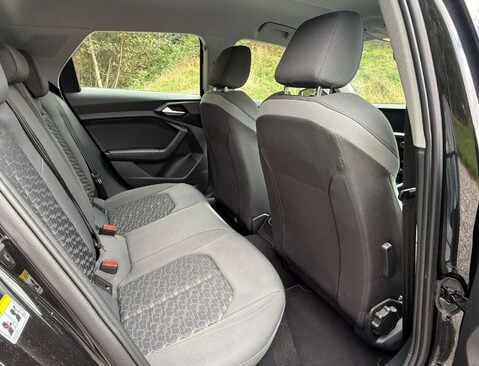 Audi A1 1.0 A1 Sportback 30 TFSI Sport Semi-Auto 5dr 15