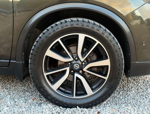 Nissan X-Trail 1.6 X-Trail Tekna DiG-T 5dr 10