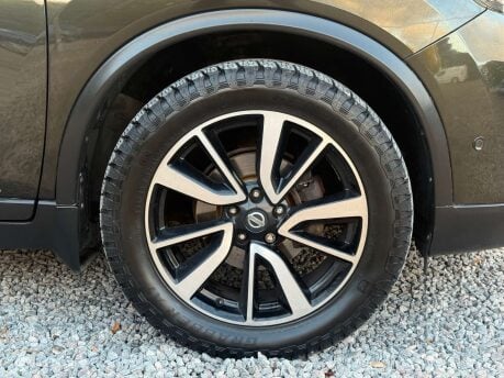 Nissan X-Trail 1.6 X-Trail Tekna DiG-T 5dr 10