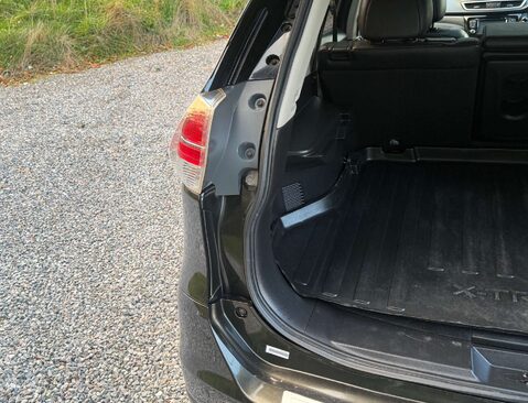 Nissan X-Trail 1.6 X-Trail Tekna DiG-T 5dr 37