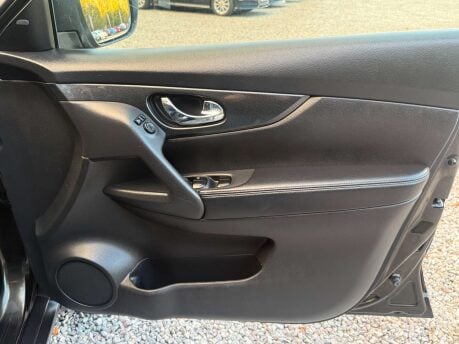 Nissan X-Trail 1.6 X-Trail Tekna DiG-T 5dr 32