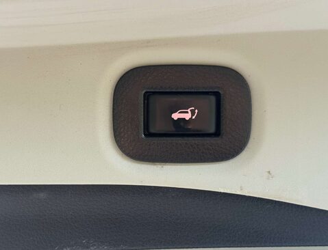 Nissan X-Trail 1.6 X-Trail Tekna DiG-T 5dr 38