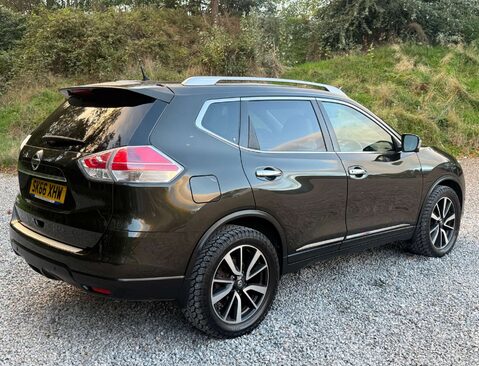 Nissan X-Trail 1.6 X-Trail Tekna DiG-T 5dr 3