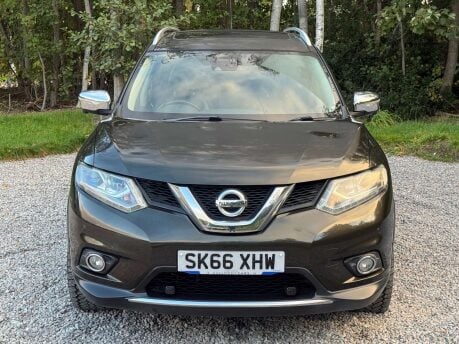Nissan X-Trail 1.6 X-Trail Tekna DiG-T 5dr 8