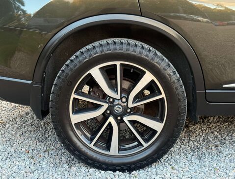 Nissan X-Trail 1.6 X-Trail Tekna DiG-T 5dr 9