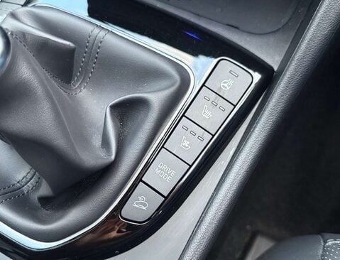 Hyundai TUCSON 1.6 Tucson Ultimate TGDi 5dr 44