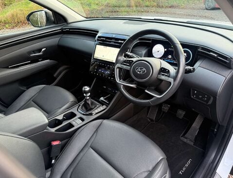 Hyundai TUCSON 1.6 Tucson Ultimate TGDi 5dr 28