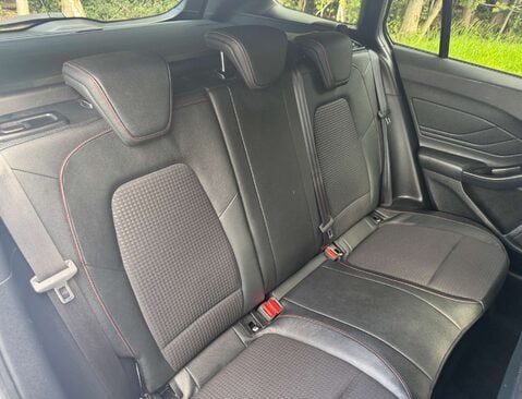 Ford Focus 2.0 Focus ST-Line X EcoBlue 5dr 35