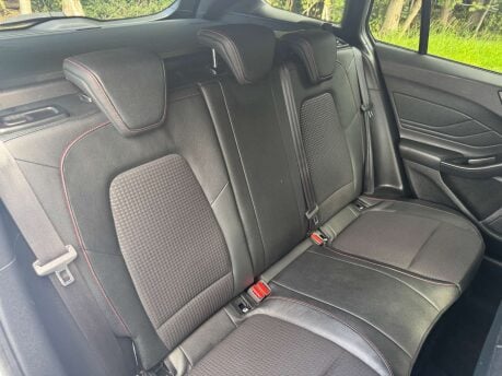 Ford Focus 2.0 Focus ST-Line X EcoBlue 5dr 35