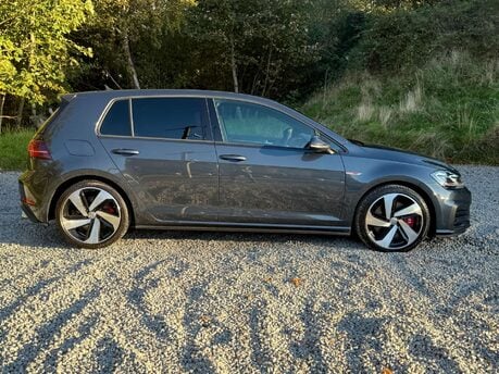 Volkswagen Golf 2.0 Golf GTi Performance TSi 5dr