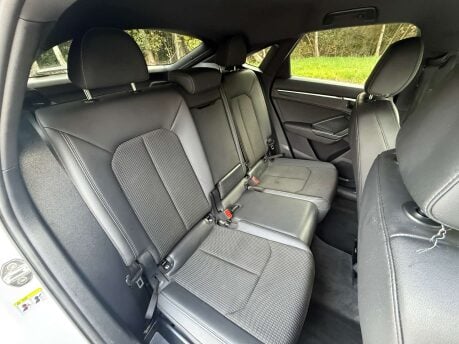 Audi Q3 1.5 TFSI CoD 35 Black Edition Sportback 5dr Petrol Manual Euro 6 (s/s) (150 14