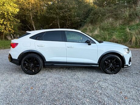 Audi Q3 1.5 TFSI CoD 35 Black Edition Sportback 5dr Petrol Manual Euro 6 (s/s) (150